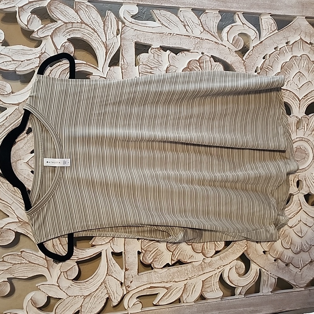 Athleta yoga shirt